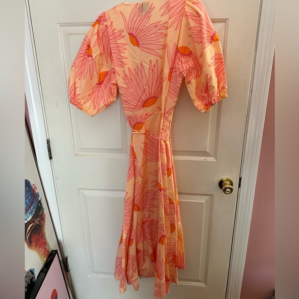 Kate Spade flower wrap dress - Picture 4 of 6
